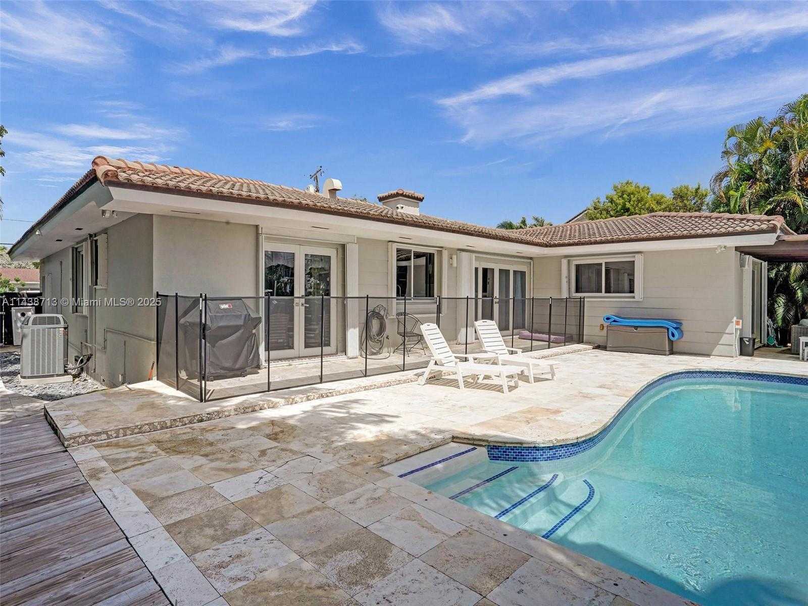 Small Image of 1912 NORTH EAST 119TH RD, North Miami Number 61