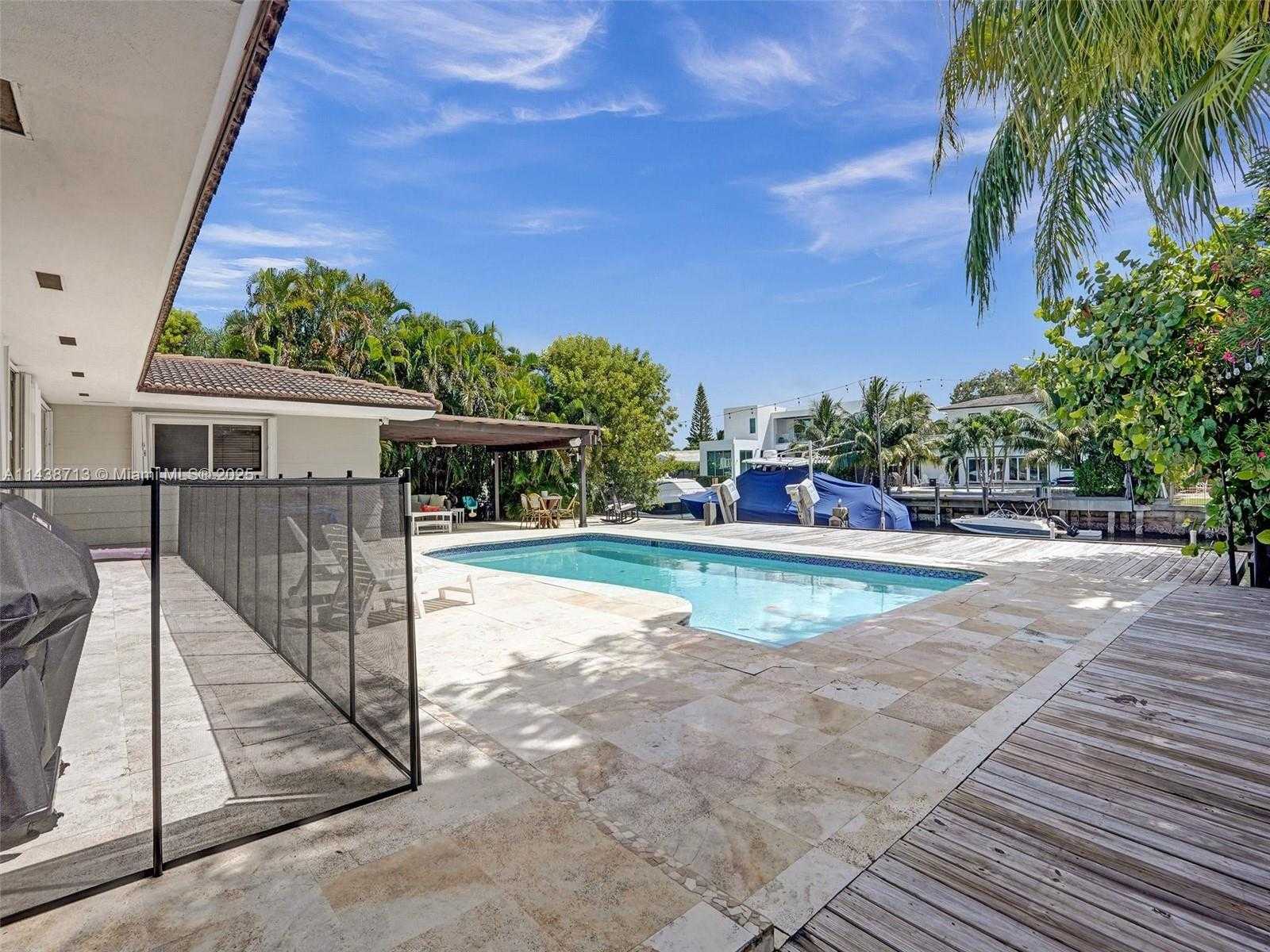 Small Image of 1912 NORTH EAST 119TH RD, North Miami Number 63