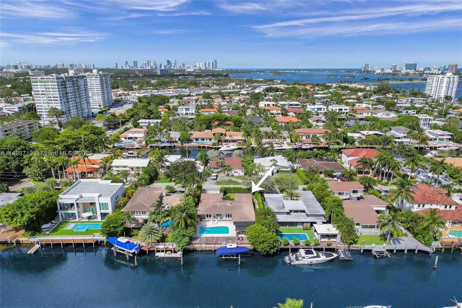 Small Image of 1912 NORTH EAST 119TH RD, North Miami Number 77