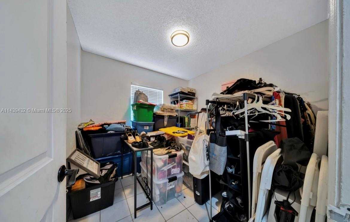 Small Image of 3360 EAST 10TH AVE, Hialeah Number 16