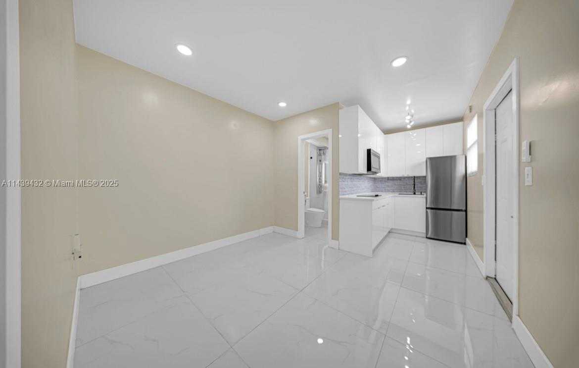 Small Image of 3360 EAST 10TH AVE, Hialeah Number 25