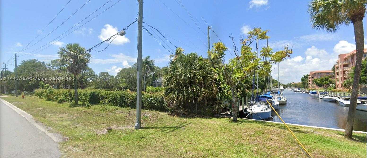 Small Image of 1127 SOUTH WEST 9TH AVE, Fort Lauderdale Number 4