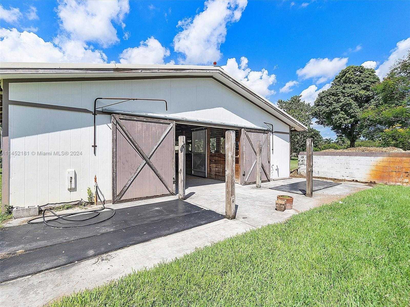 Small Image of 14490 STIRLING RD, Southwest Ranches Number 16