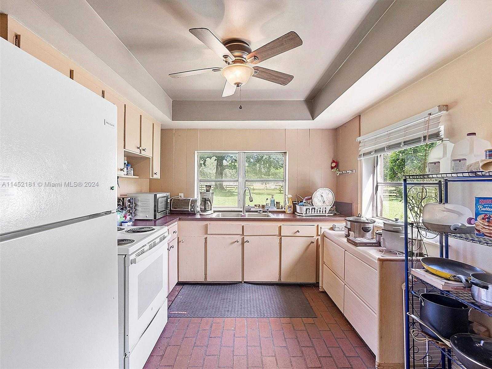 Small Image of 14490 STIRLING RD, Southwest Ranches Number 33