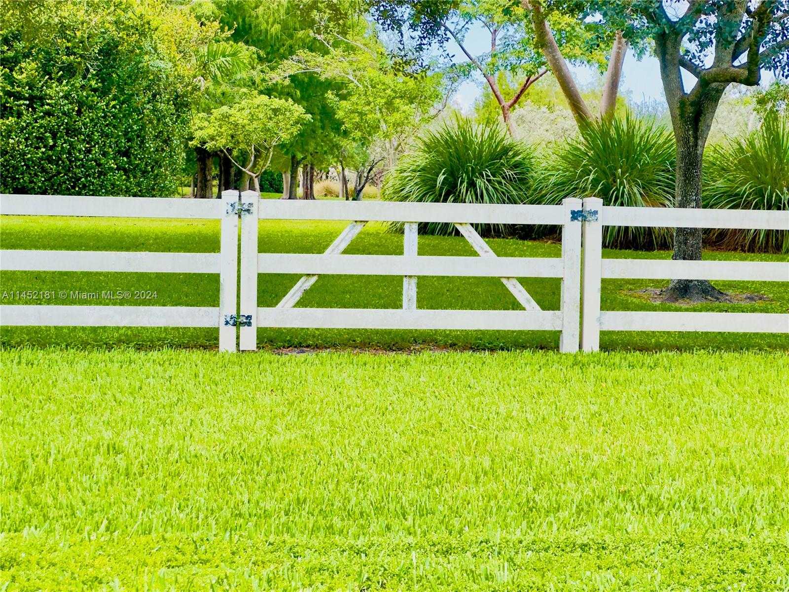 Small Image of 14490 STIRLING RD, Southwest Ranches Number 4