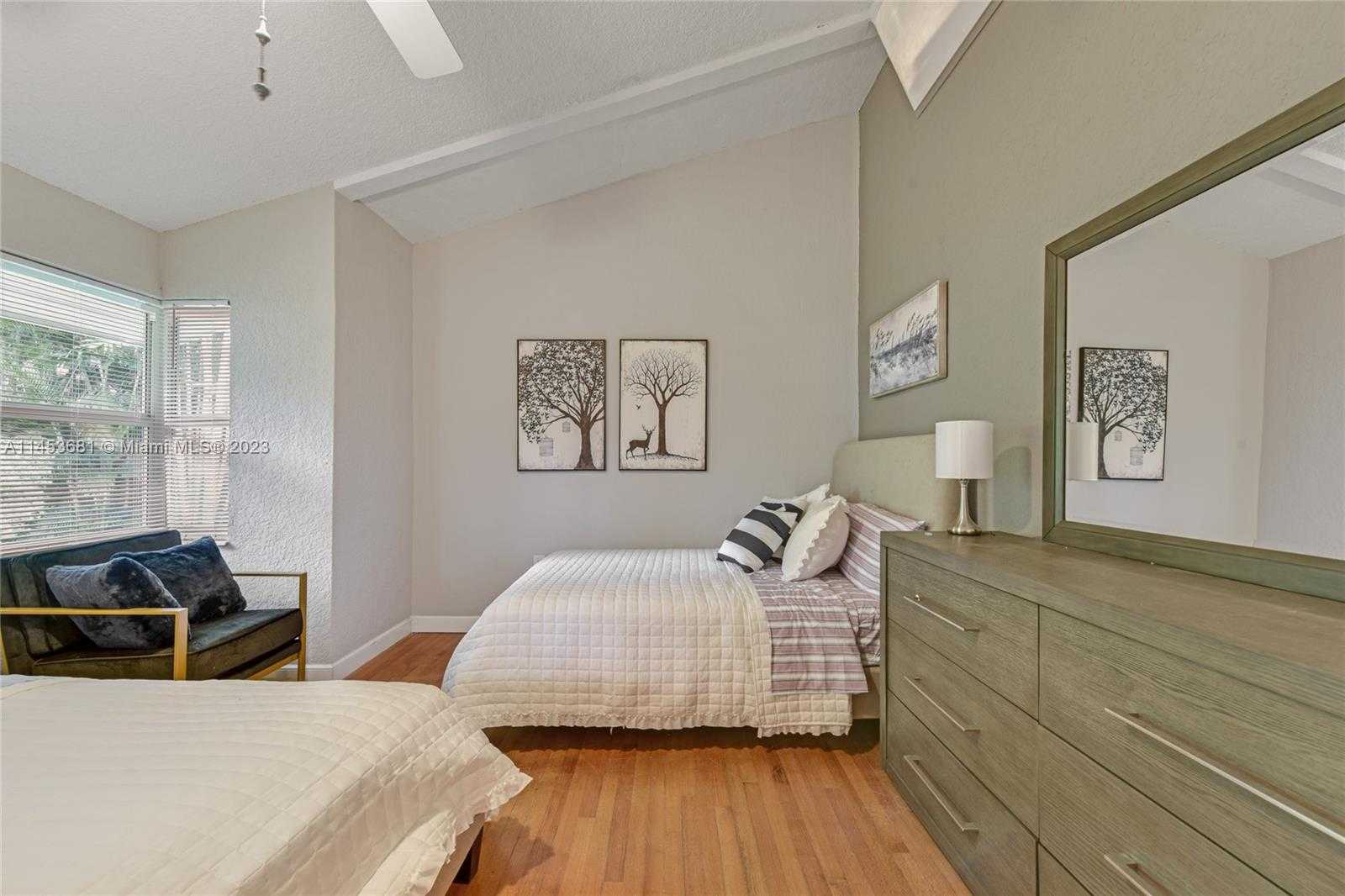 Small Image of 1314 SOUTH WEST 20TH ST, Fort Lauderdale Number 20