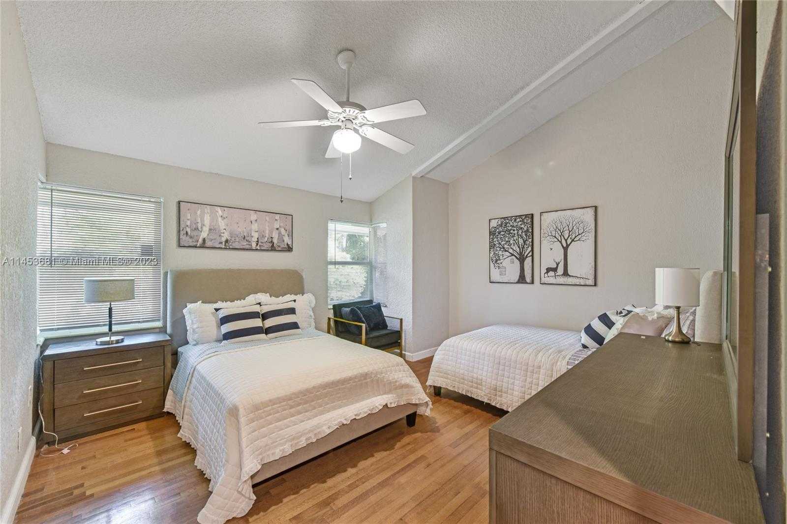 Small Image of 1314 SOUTH WEST 20TH ST, Fort Lauderdale Number 21