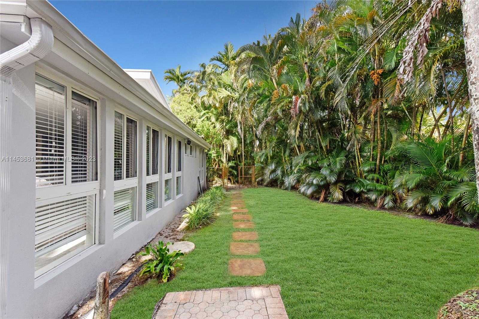 Small Image of 1314 SOUTH WEST 20TH ST, Fort Lauderdale Number 35