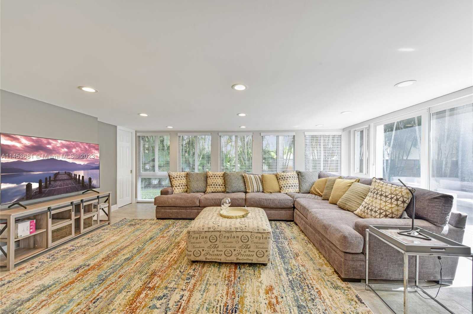 Small Image of 1314 SOUTH WEST 20TH ST, Fort Lauderdale Number 9