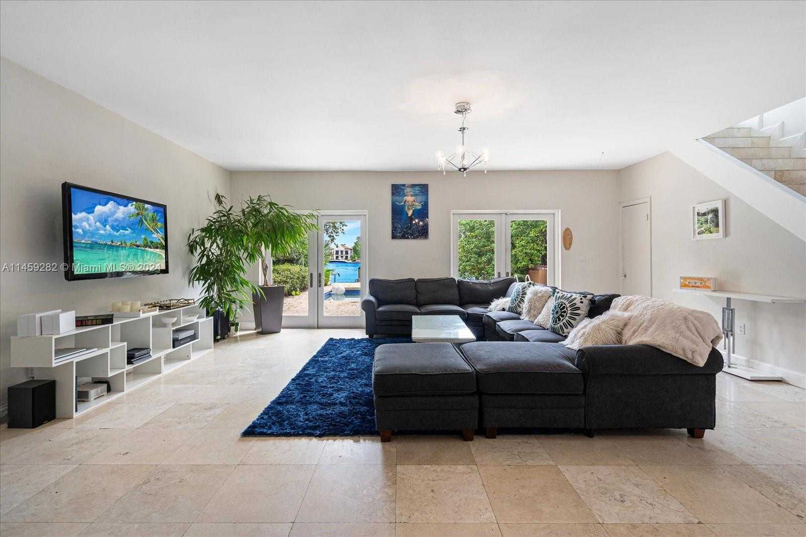 Small Image of 433 EAST DILIDO DR, Miami Beach Number 18