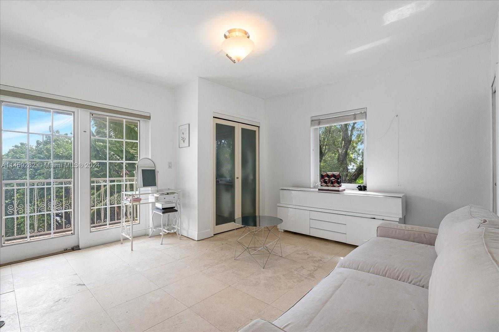 Small Image of 433 EAST DILIDO DR, Miami Beach Number 28
