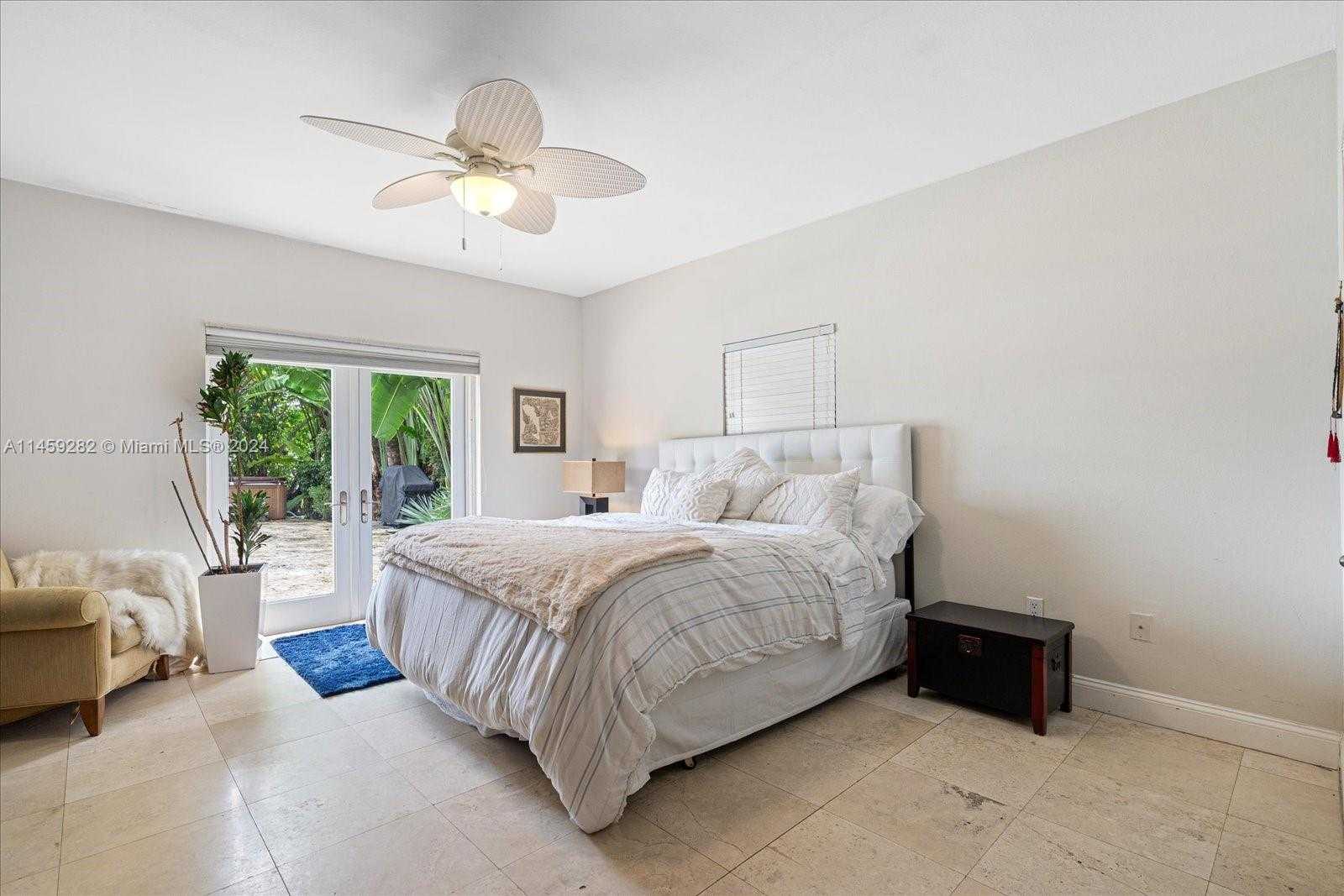 Small Image of 433 EAST DILIDO DR, Miami Beach Number 29