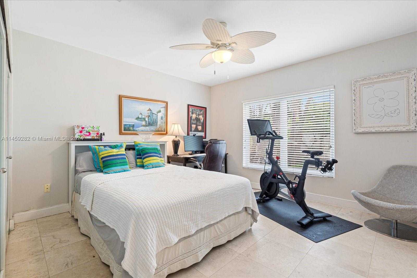 Small Image of 433 EAST DILIDO DR, Miami Beach Number 33