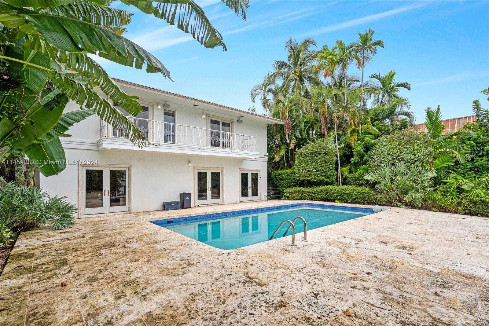 Small Image of 433 EAST DILIDO DR, Miami Beach Number 35