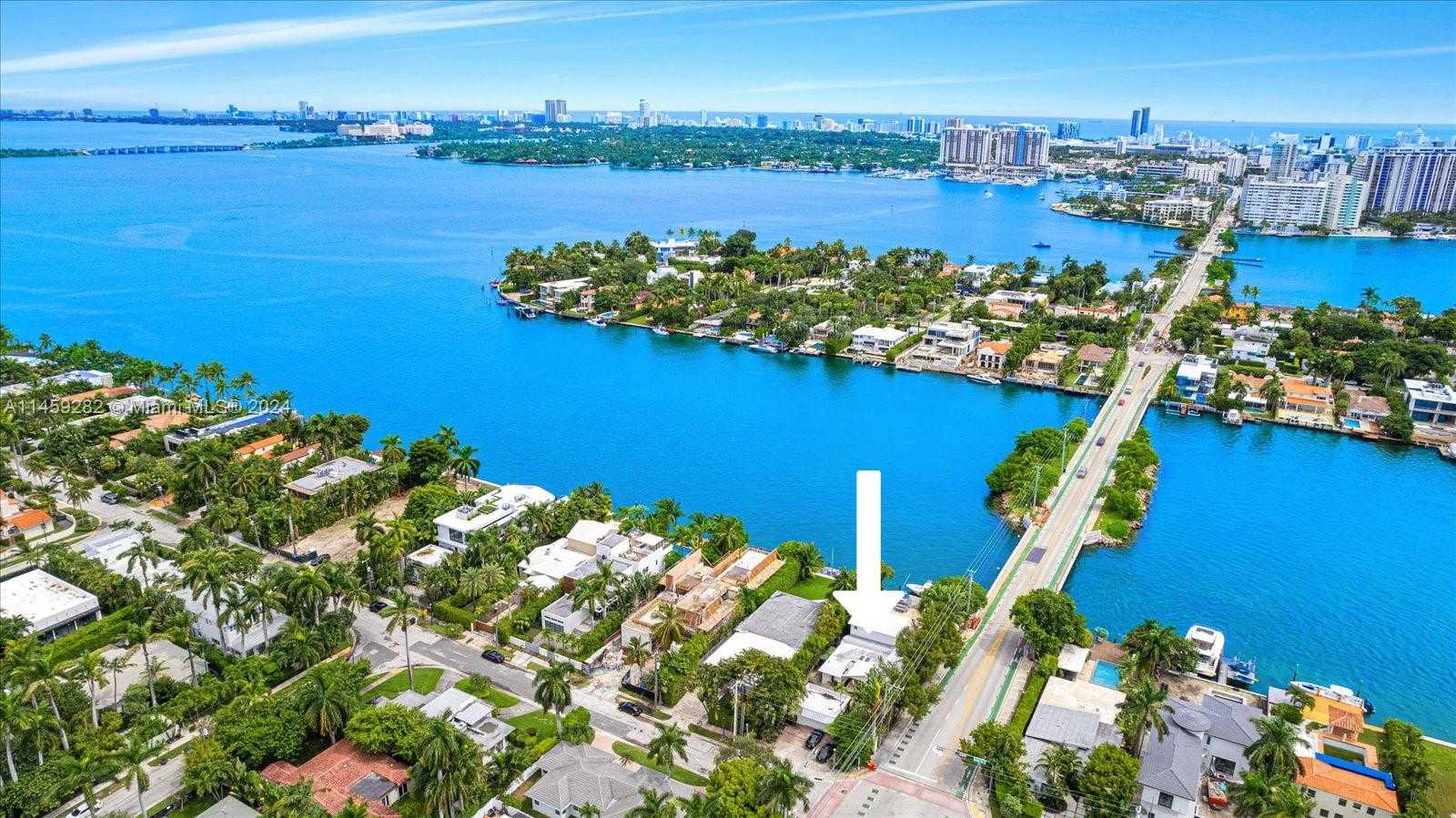 Small Image of 433 EAST DILIDO DR, Miami Beach Number 45
