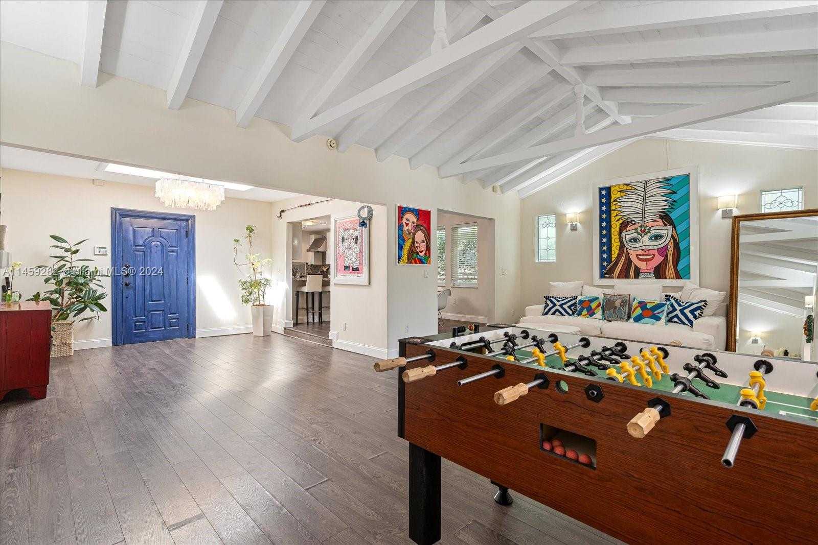Small Image of 433 EAST DILIDO DR, Miami Beach Number 9