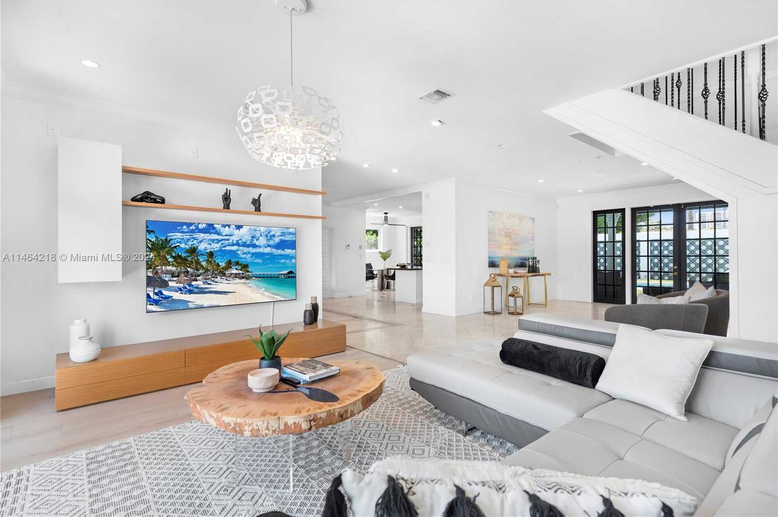 Small Image of 472 SUNSET DR, Hallandale Beach Number 27