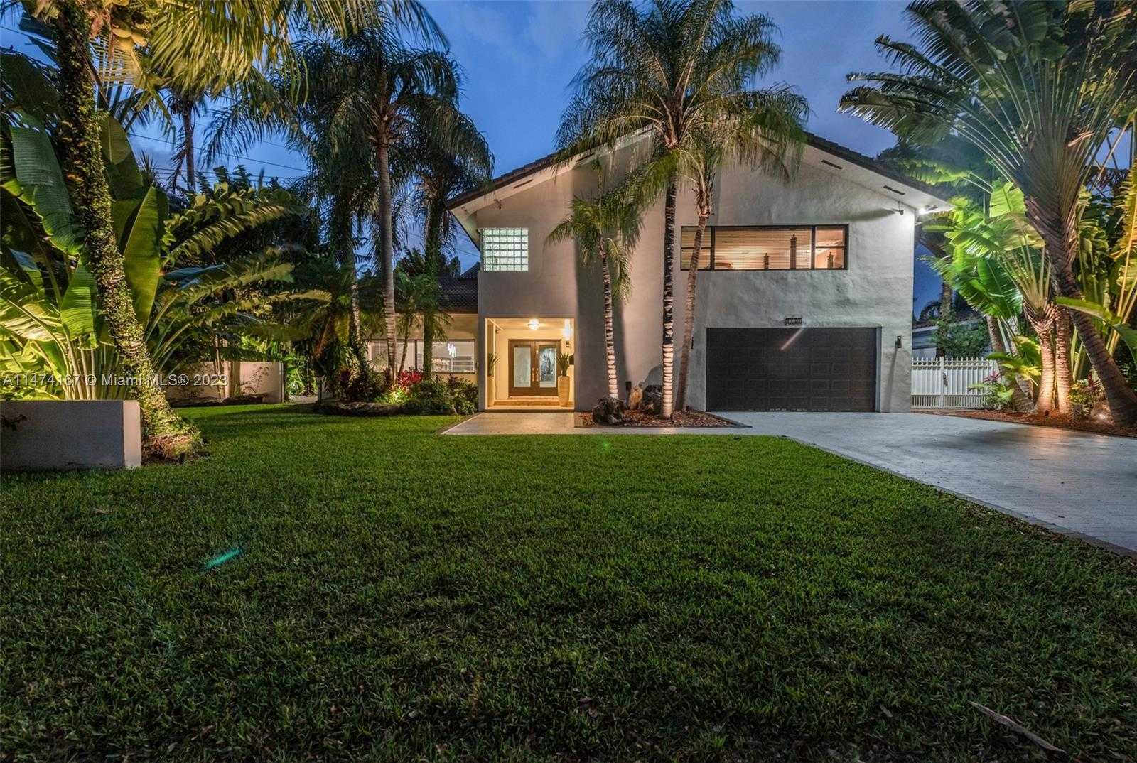 Small Image of 1173 NORTH EAST 104TH ST, Miami Shores Number 2