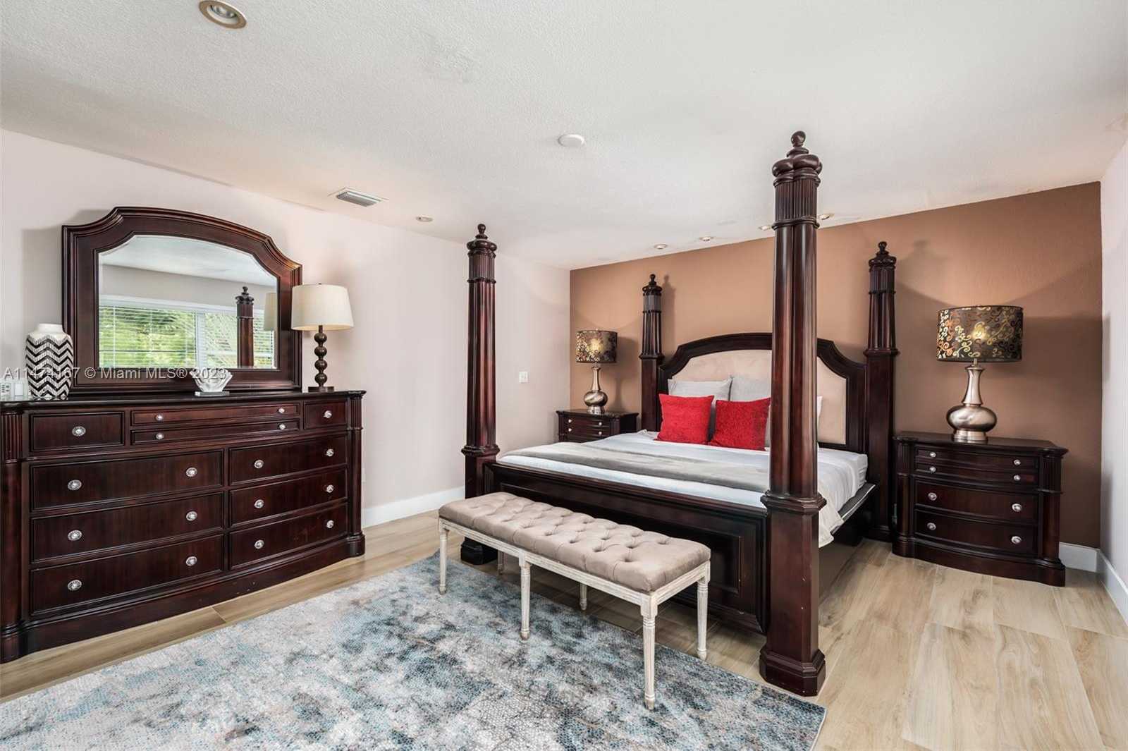 Small Image of 1173 NORTH EAST 104TH ST, Miami Shores Number 43