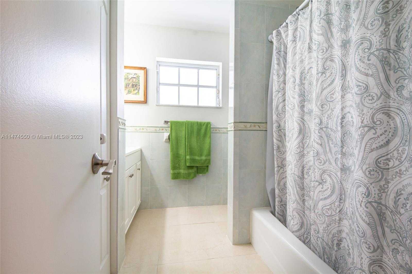 Small Image of 19720 SOUTH WEST 242ND TER, Homestead Number 28