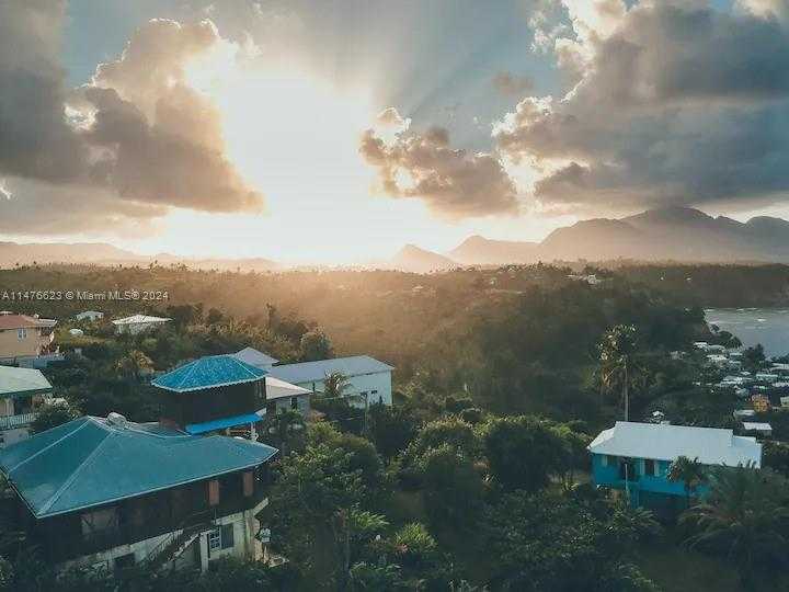 Small Image of CALIBISHE, DOMINICA, Out of City Number 31