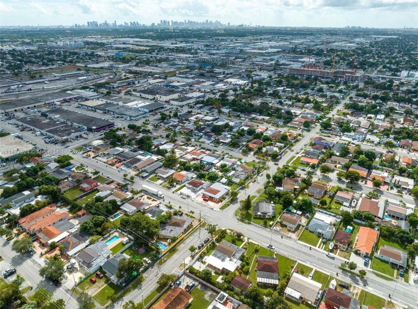 Small Image of 901 EAST 32ND ST, Hialeah Number 10