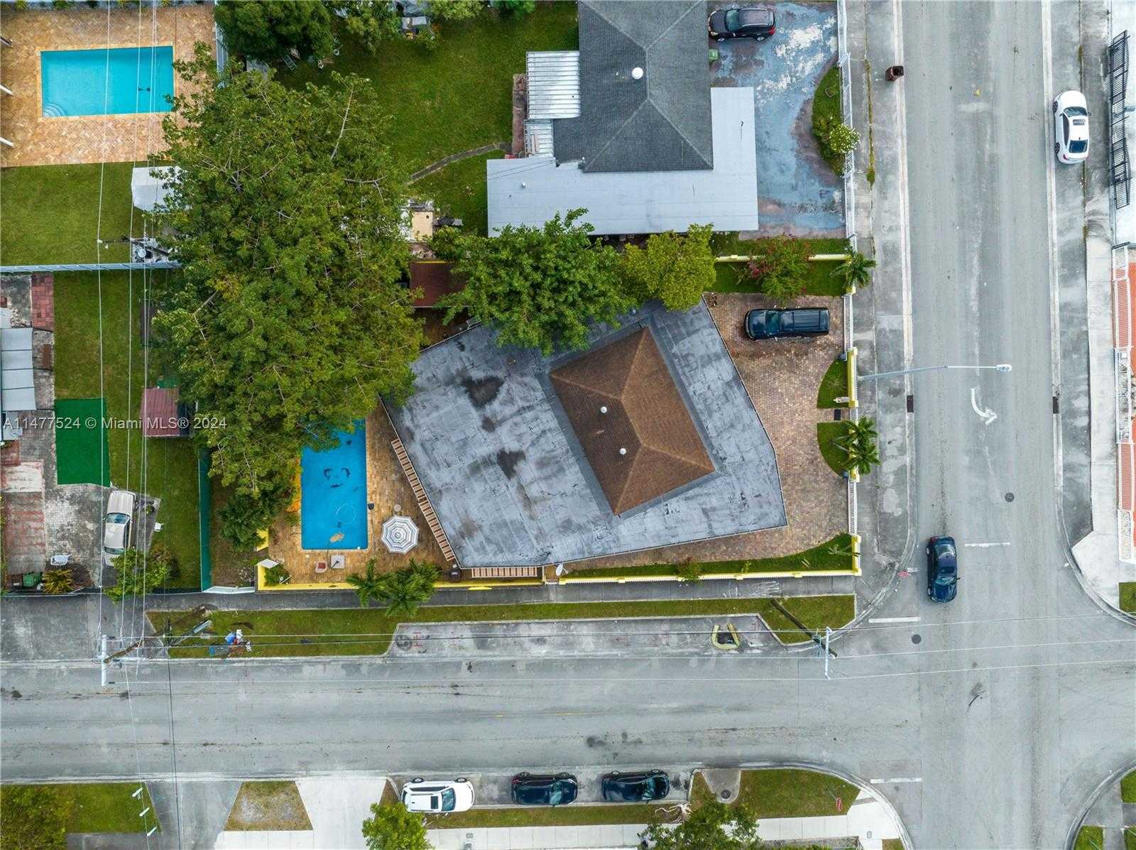 Small Image of 901 EAST 32ND ST, Hialeah Number 24