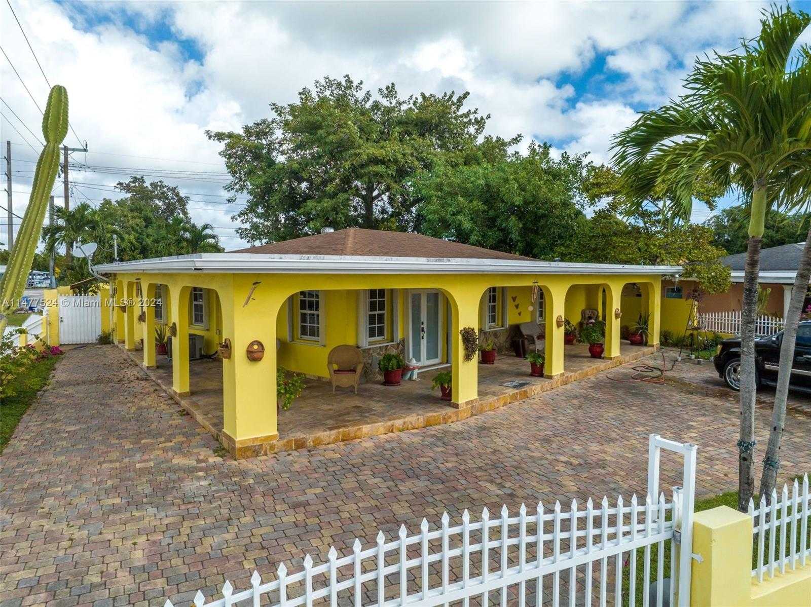 Small Image of 901 EAST 32ND ST, Hialeah Number 4