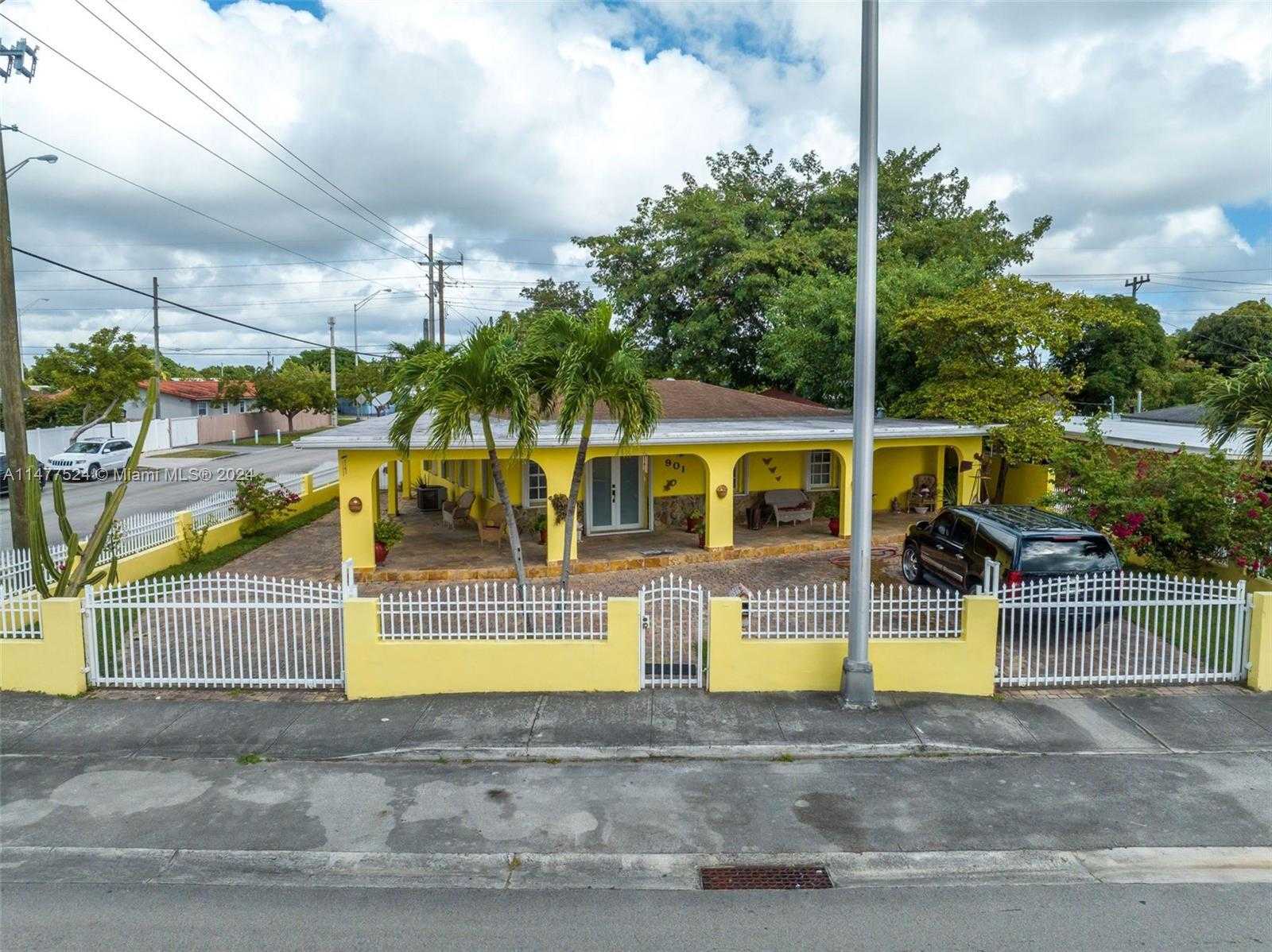 Small Image of 901 EAST 32ND ST, Hialeah Number 6