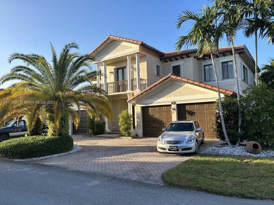 Small Image of 7905 SOUTH WEST 195TH ST, Cutler Bay Number 2