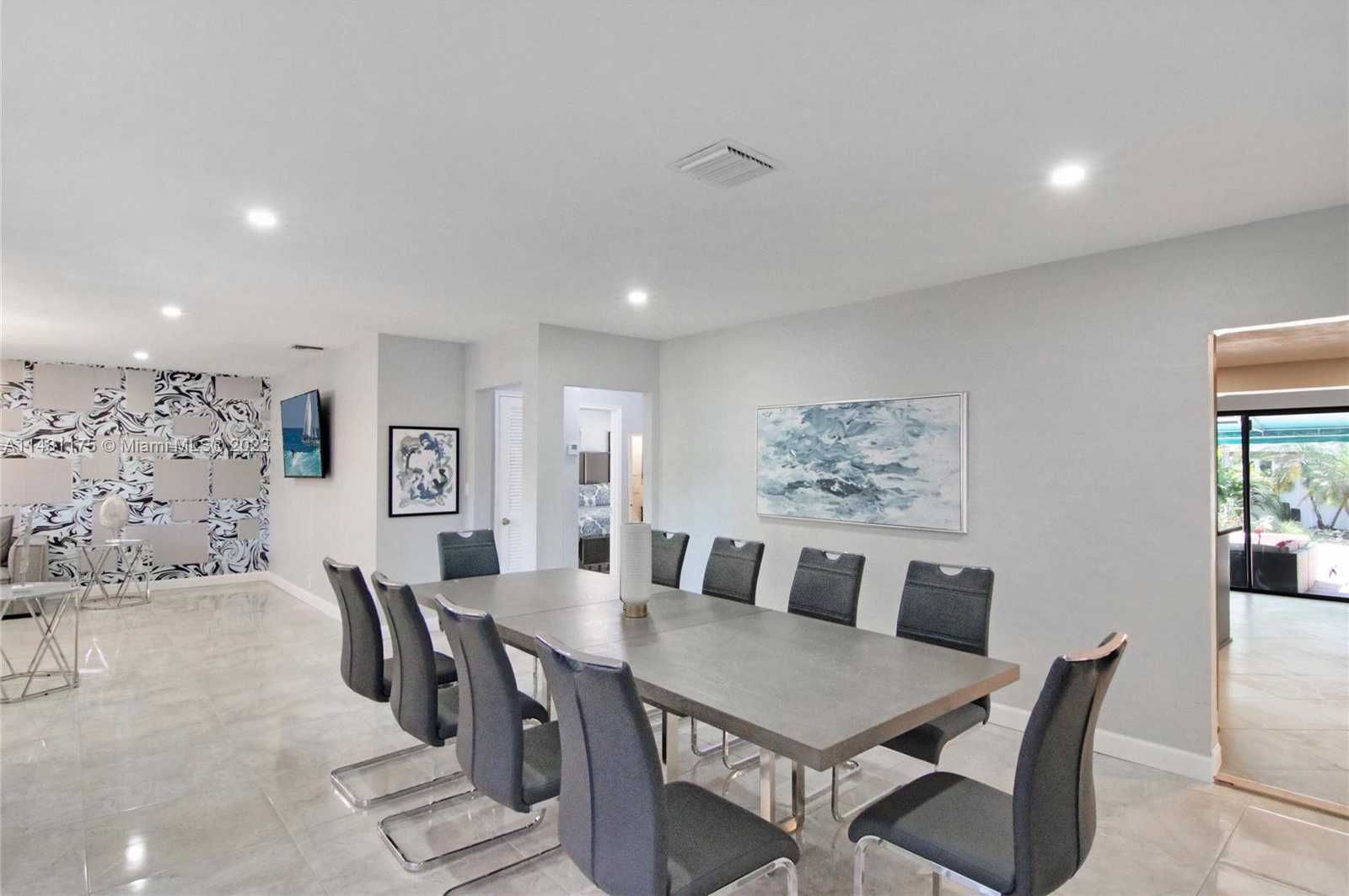 Small Image of 1516 WILEY ST, Hollywood Number 10