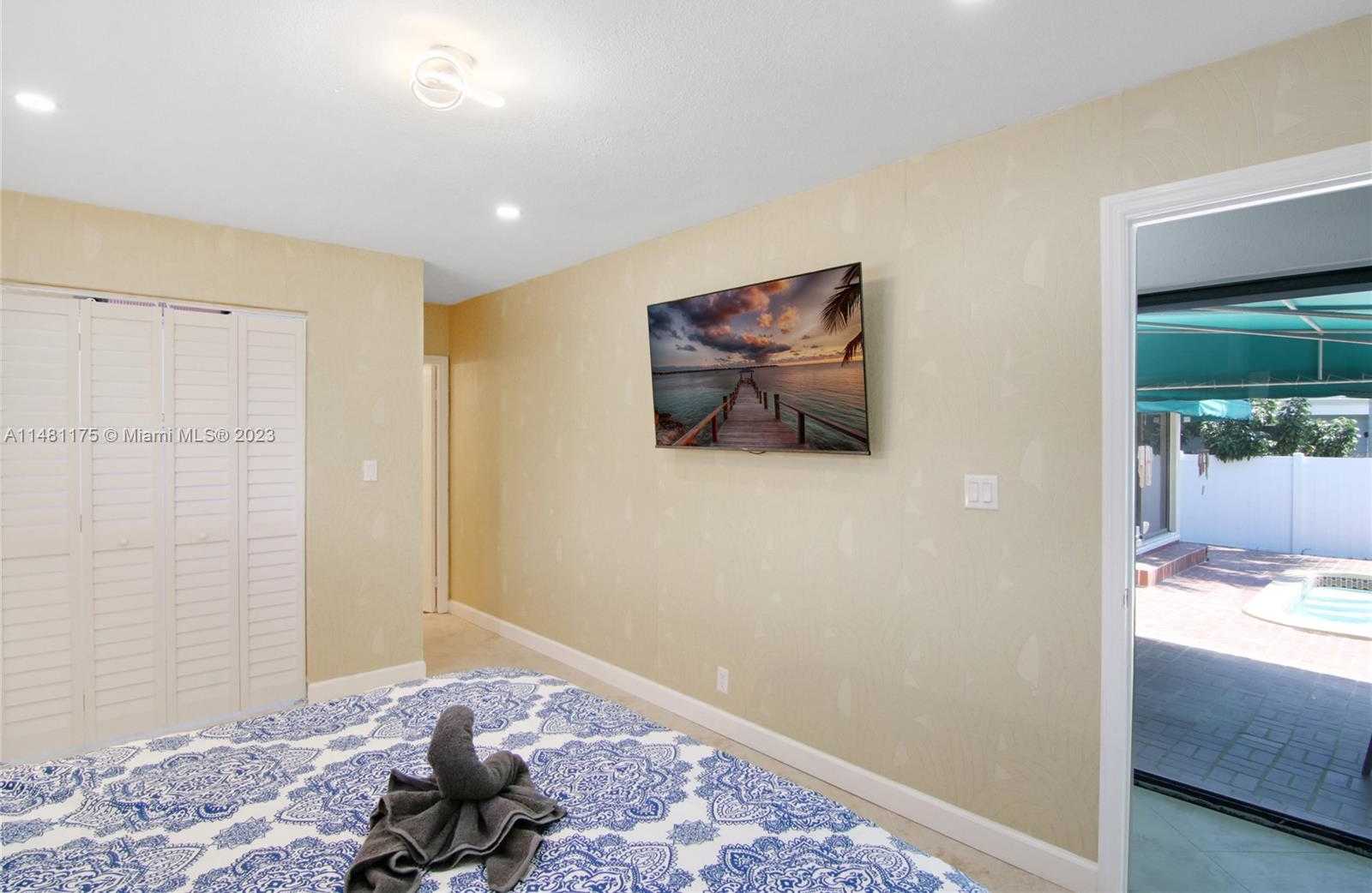 Small Image of 1516 WILEY ST, Hollywood Number 28