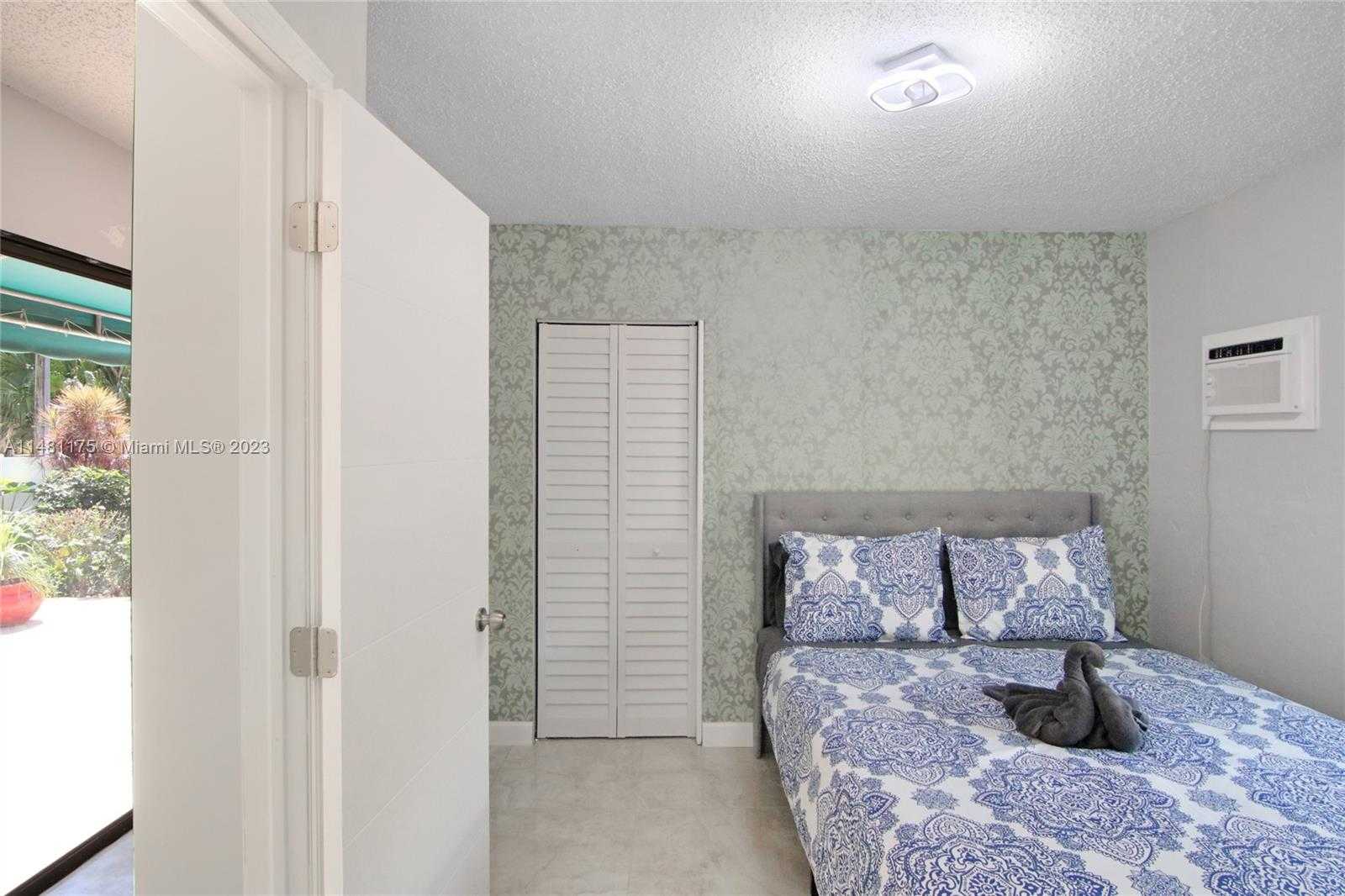 Small Image of 1516 WILEY ST, Hollywood Number 31
