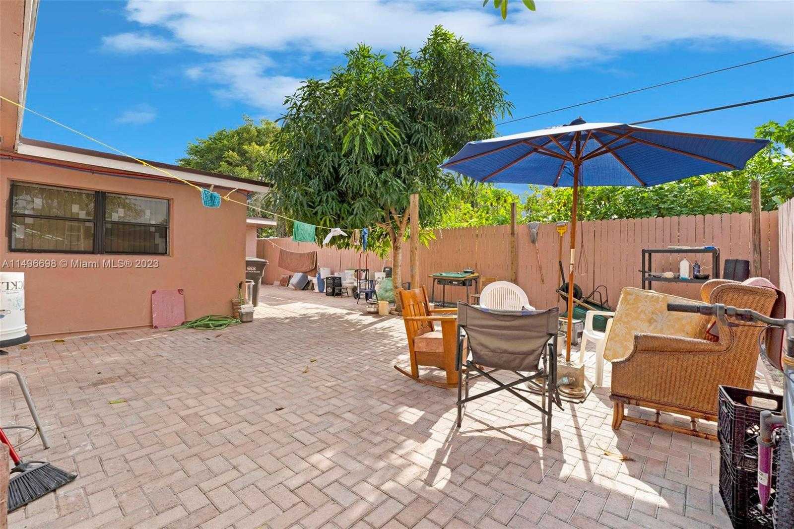 Small Image of 1026, West Palm Beach Number 15
