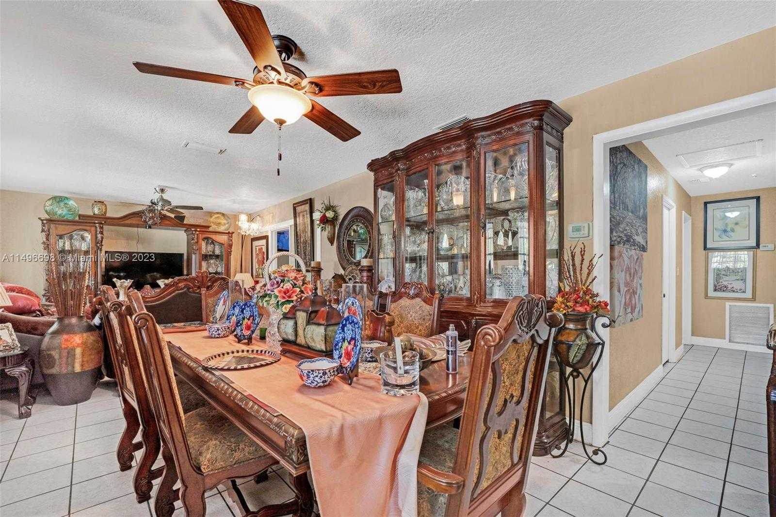 Small Image of 1026, West Palm Beach Number 19