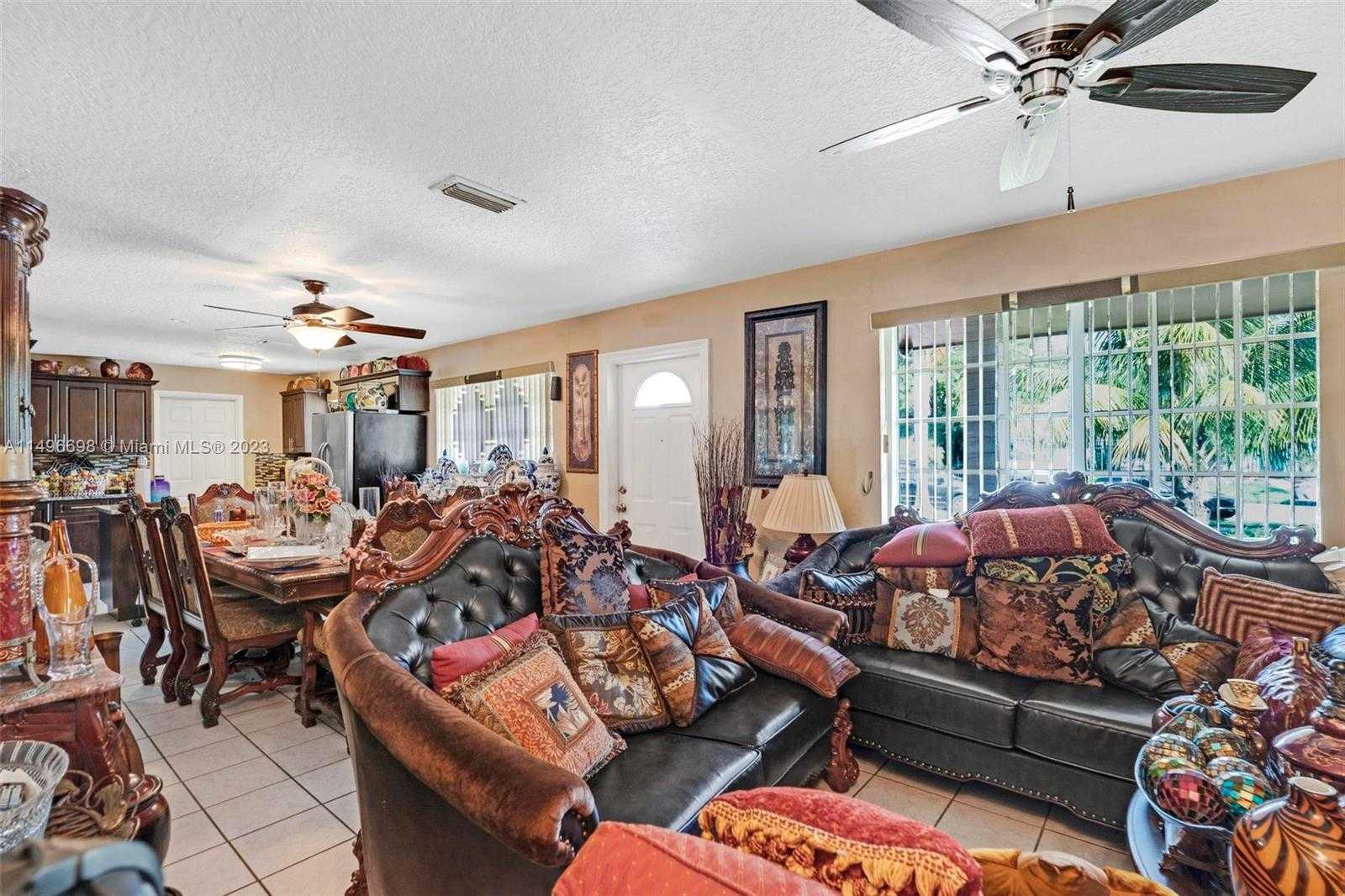 Small Image of 1026, West Palm Beach Number 21