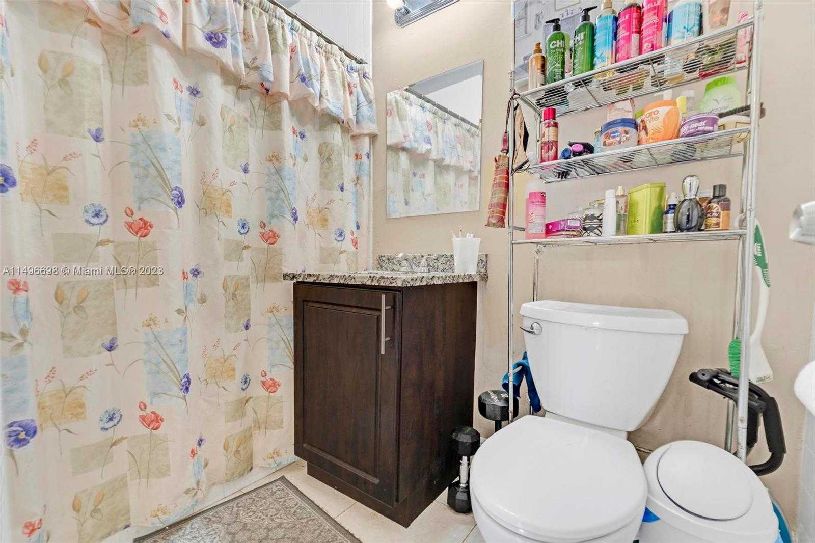 Small Image of 1026, West Palm Beach Number 24