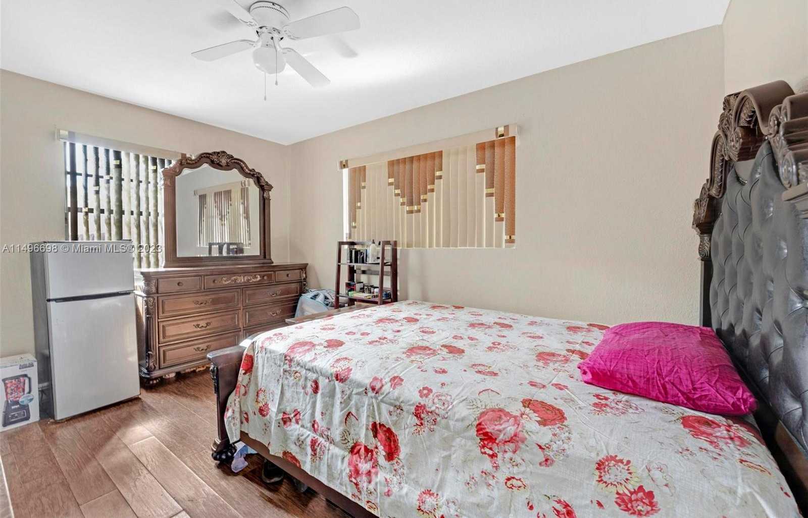 Small Image of 1026, West Palm Beach Number 34