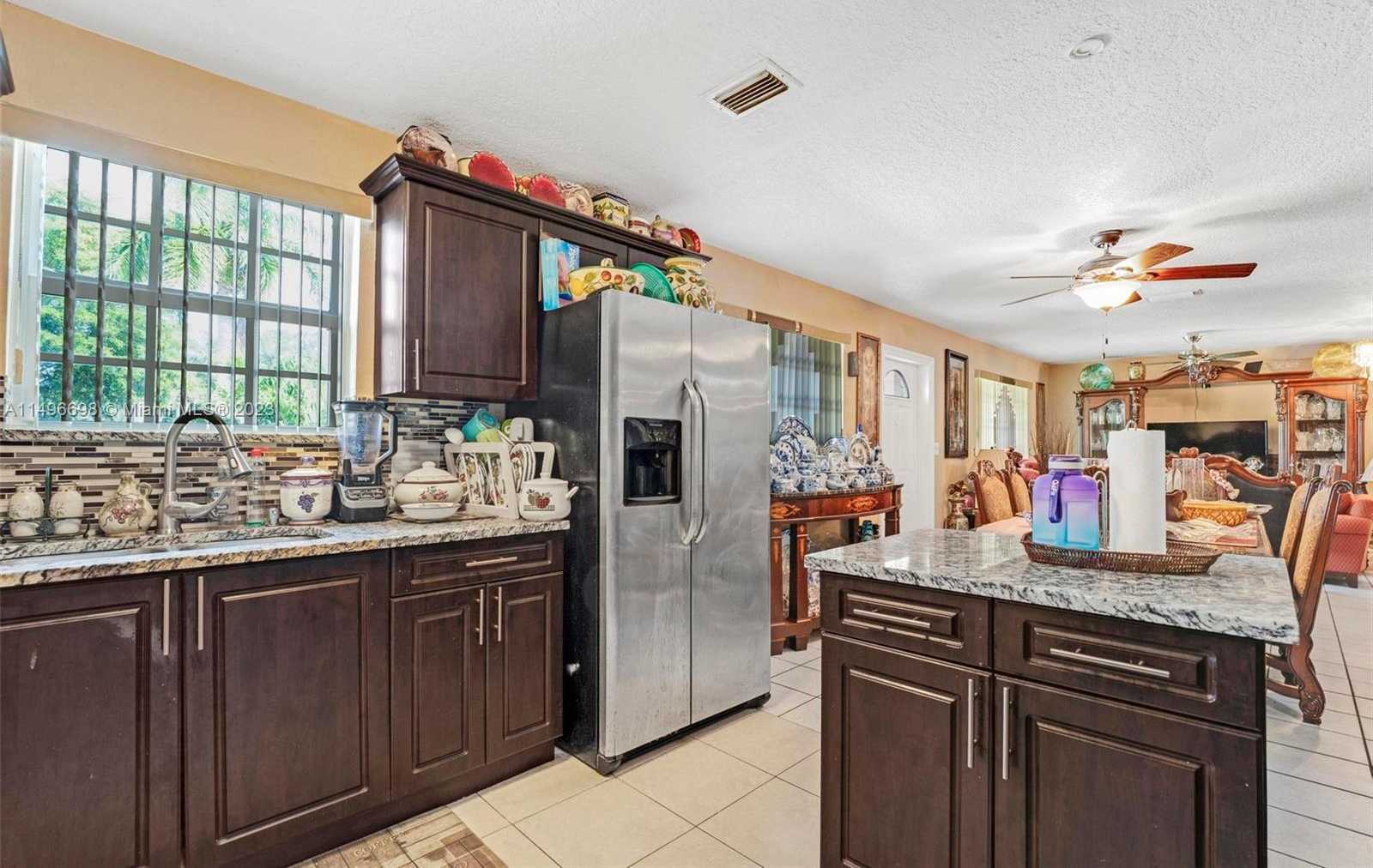 Small Image of 1026, West Palm Beach Number 37