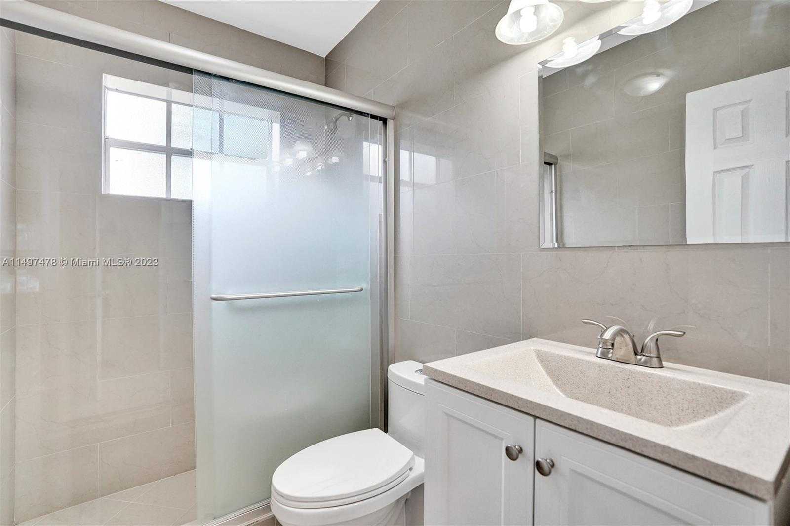 Small Image of 210 NORTH 72ND AVE, Hollywood Number 11