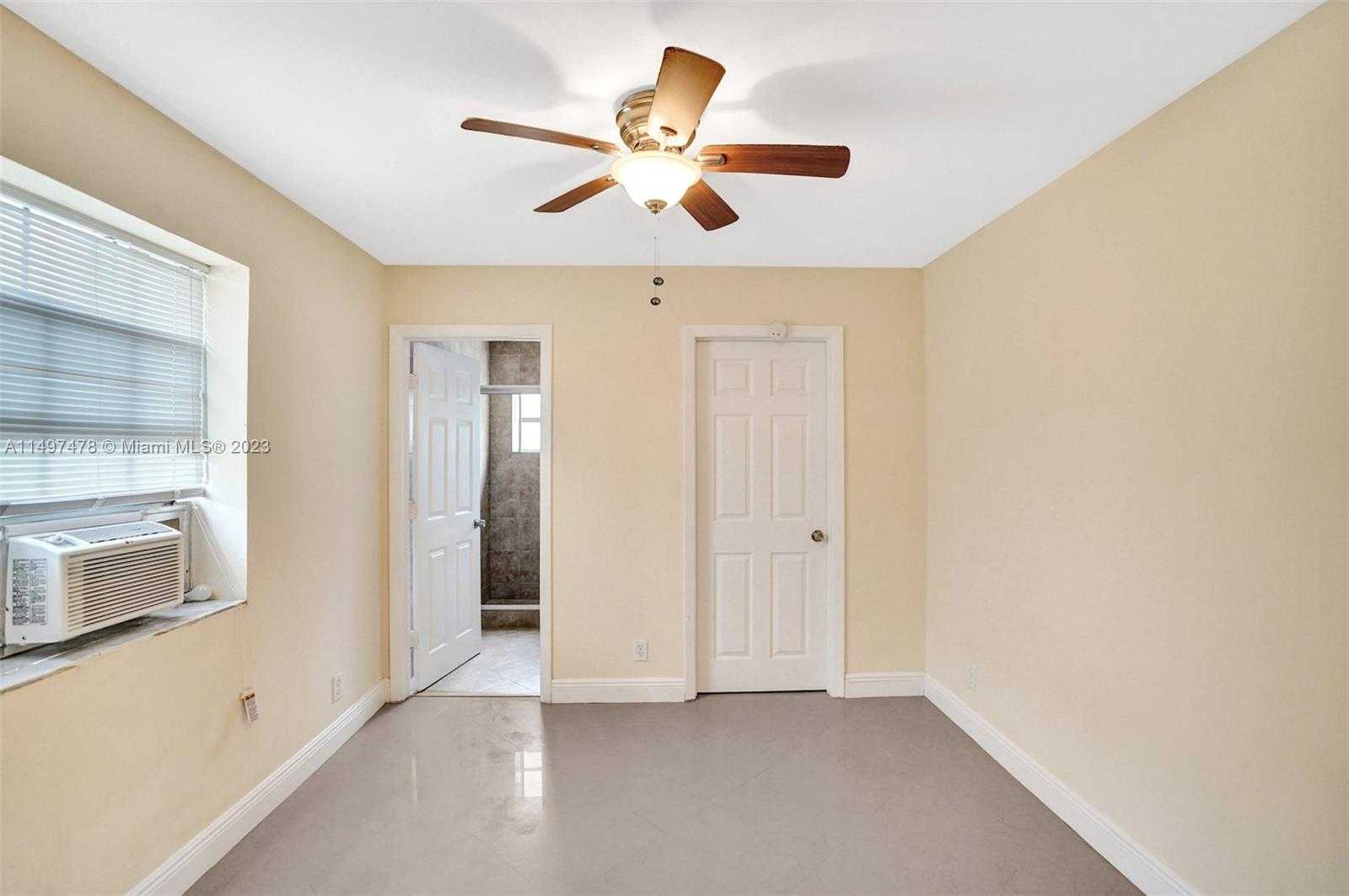 Small Image of 210 NORTH 72ND AVE, Hollywood Number 27
