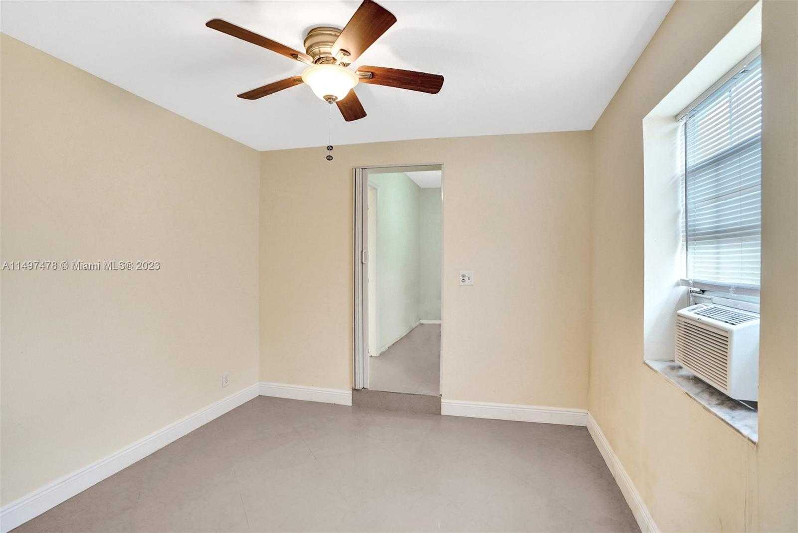 Small Image of 210 NORTH 72ND AVE, Hollywood Number 29