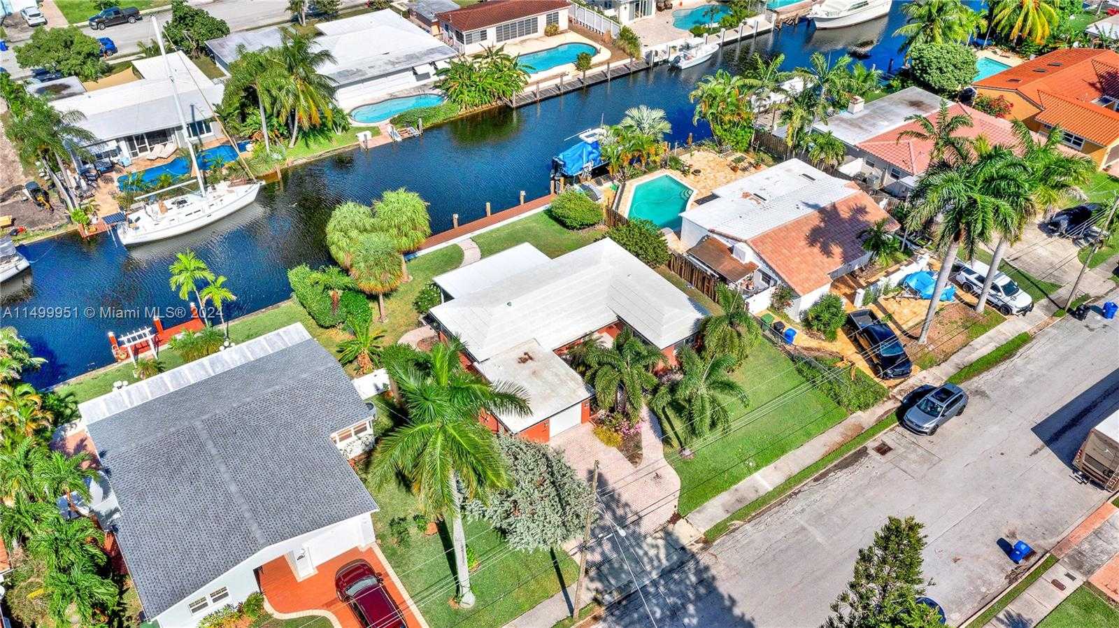 Small Image of 1201 GUAVA ISLE, Fort Lauderdale Number 22