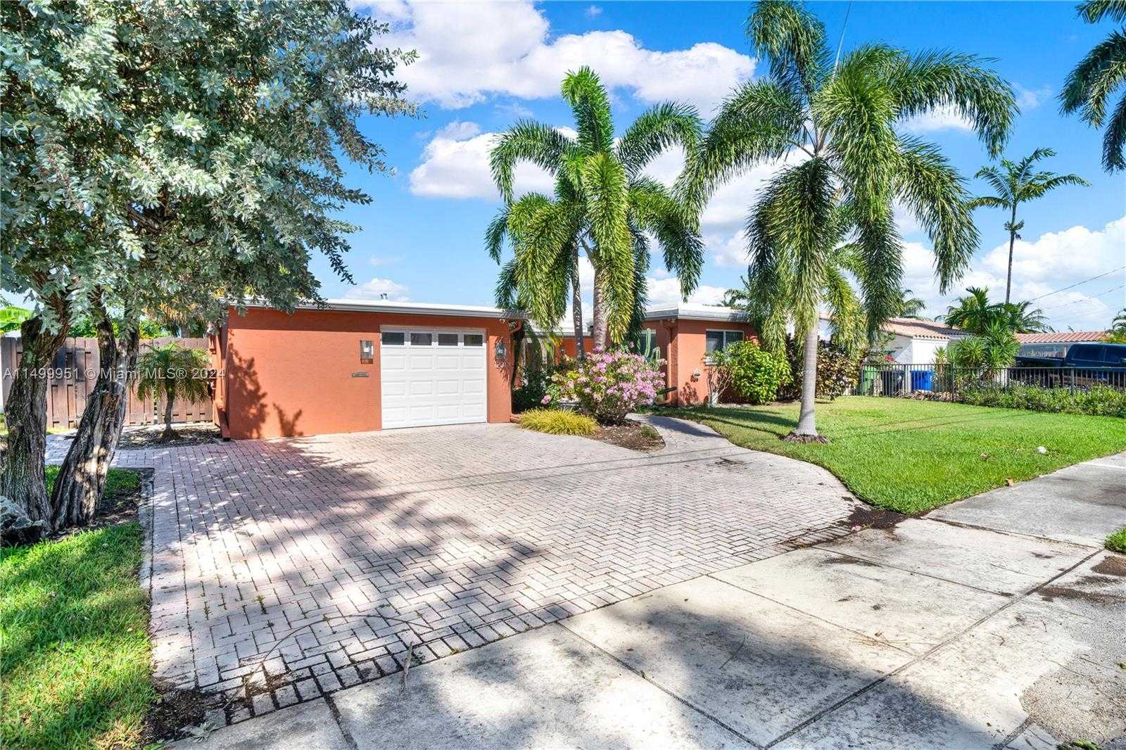 Small Image of 1201 GUAVA ISLE, Fort Lauderdale Number 29