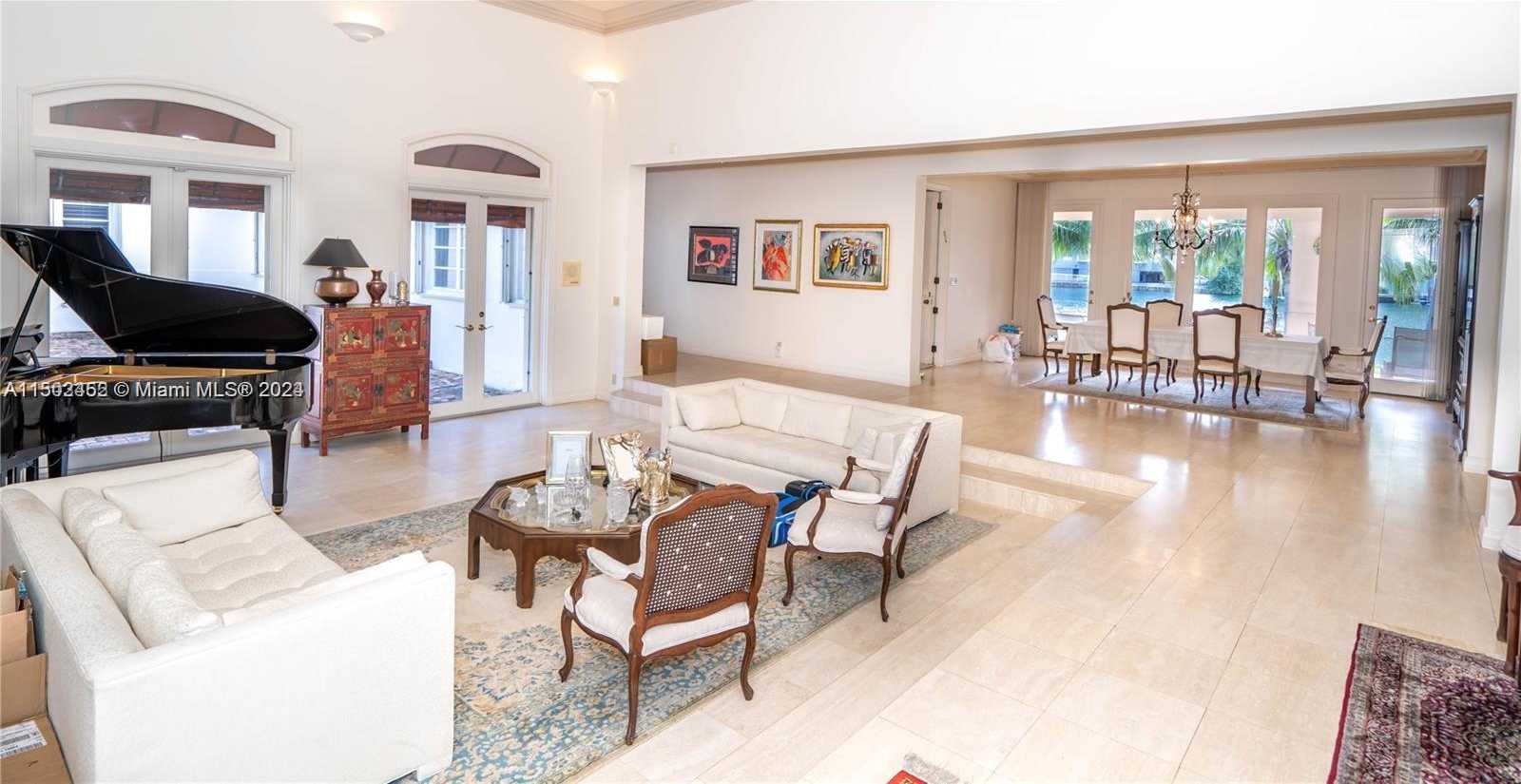 Small Image of 44, Bal Harbour Number 16