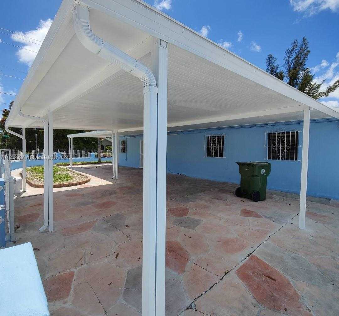 Small Image of 450 EAST 7TH AVE, Hialeah Number 3