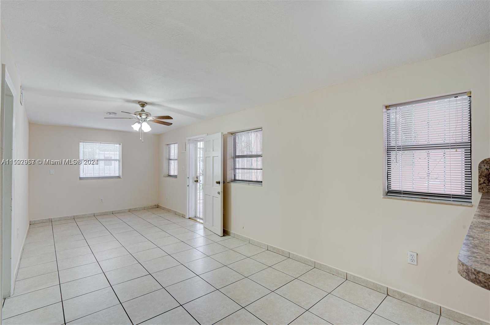 Small Image of 450 EAST 7TH AVE, Hialeah Number 31