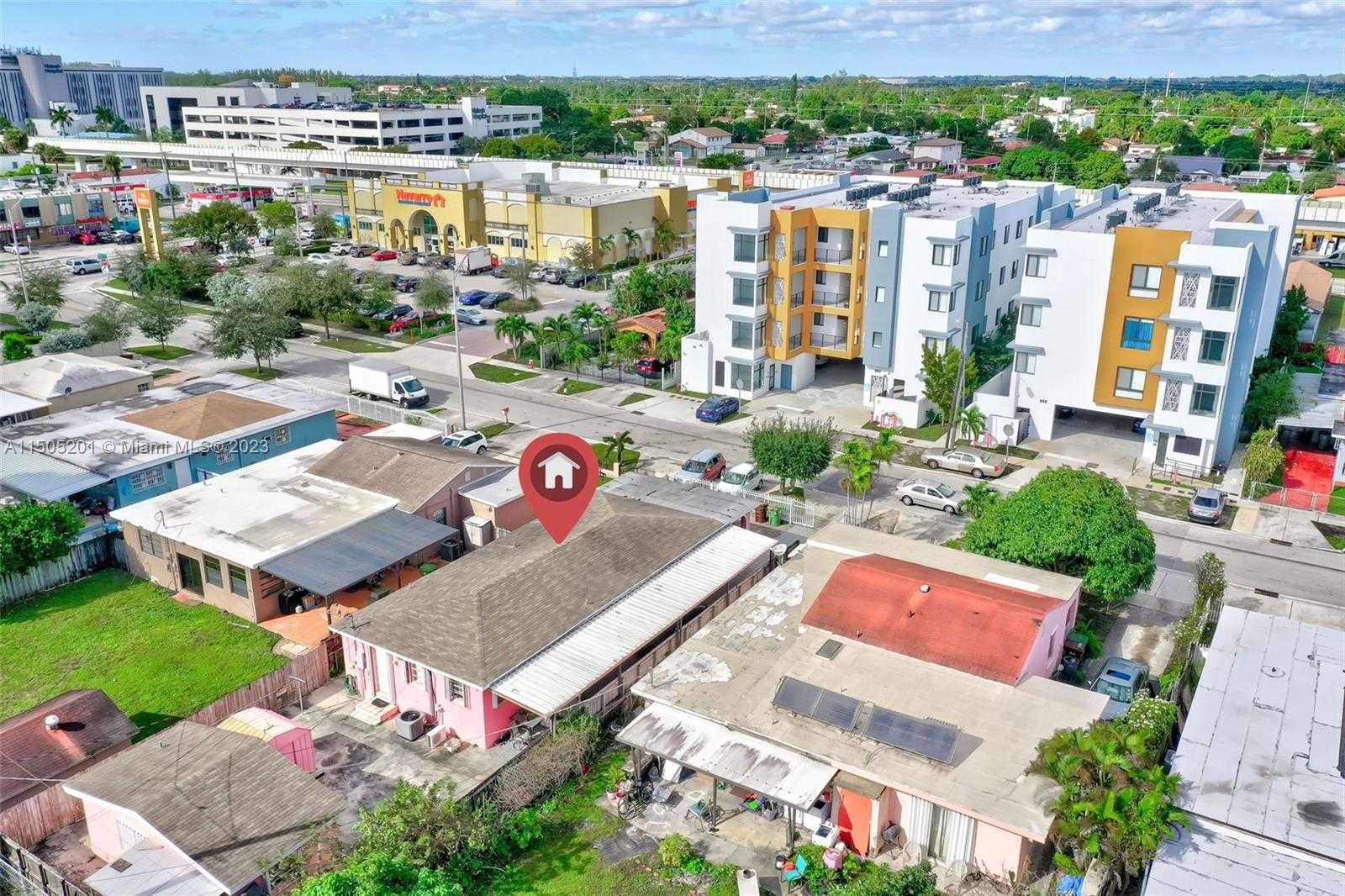 Small Image of 854 EAST 24TH ST, Hialeah Number 2