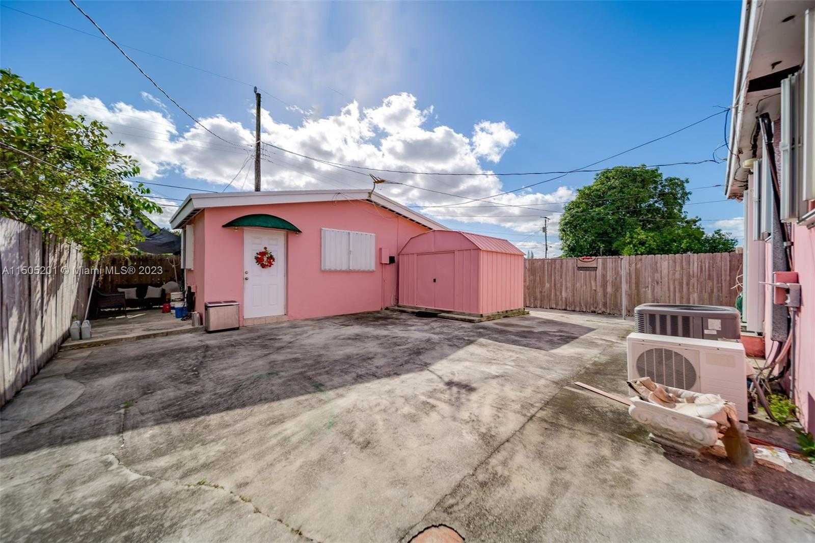 Small Image of 854 EAST 24TH ST, Hialeah Number 8