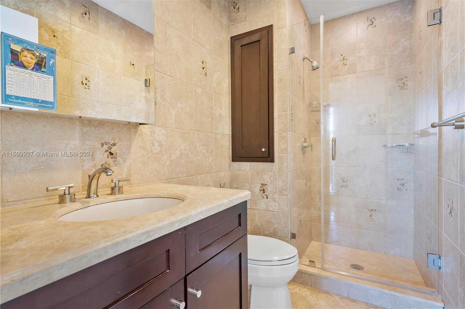 Small Image of 1231 96TH ST, Bay Harbor Islands Number 34